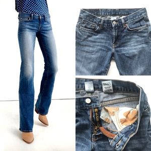 2 for $10 Jeans! LUCKY BRAND Dungarees Jeans 2/26
